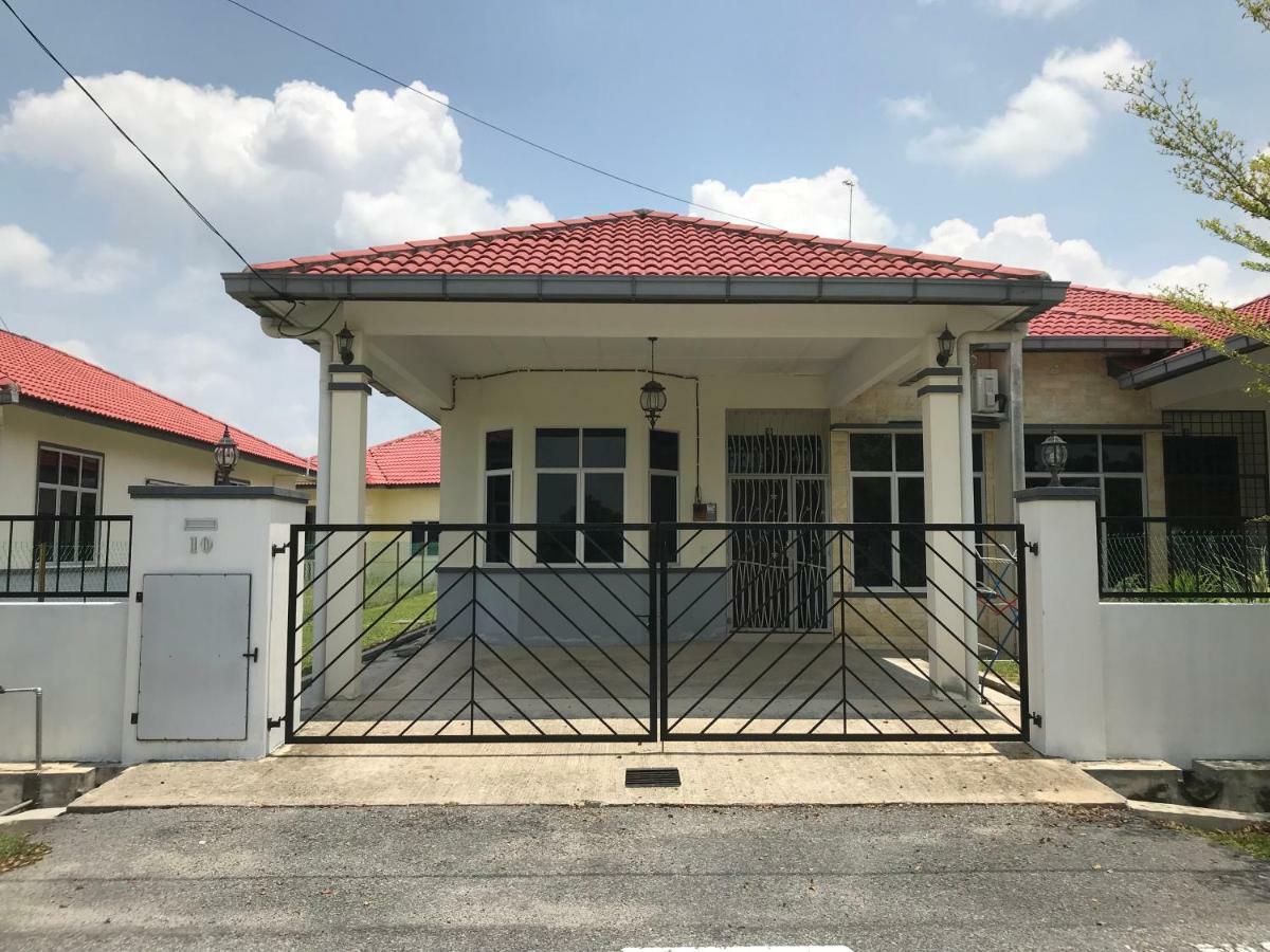 Patin Guest House @Desa Telok Ira, Temerloh Pahang Kampong Paya Kerinau Экстерьер фото